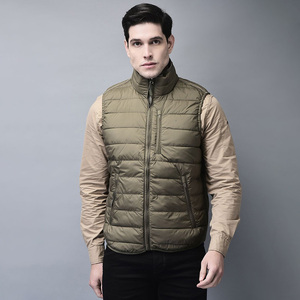 Cutter & Buck Gilet bouffant pour homme hybride Softshell Winter Outerwear avec fonction de séchage rapide Fermeture à glissière complète - Product Image 4