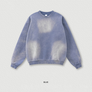 เสื้อสเวตเชิ้ตคอกลมทรงปกติสำหรับผู้ชาย ผ้าถัก สตรีทแวร์ พิมพ์ลายปักโลโก้ด้านหน้าตามสั่ง ระบายอากาศได้ดี เหมาะสำหรับฤดูหนาว รับผลิตแบบ OEM - Product Image 1