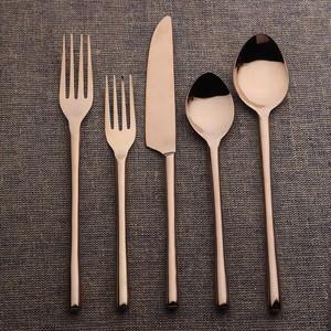 Juego de Cubiertos de Metal de Diseño Personalizado al por Mayor, Cubertería de Lujo de la Más Alta Calidad para Hoteles y Restaurantes - Product Image 5