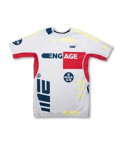 Rashguard MMA Engage de Secado Rápido, Transpirable, Tejido Ligero, Sensación Suave, Ajuste Atlético, Diseño Moderno, Fácil de Usar para Entrenamiento - Product Image 1