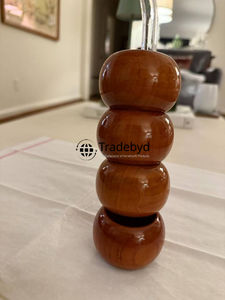 Anneau de serviette de table de mariage classique en résine faite à la main, durable et écologique, par Tradebyd - Product Image 2