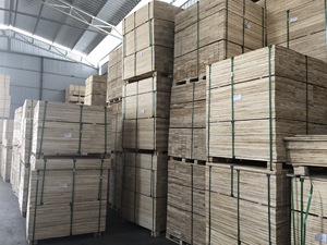 ไม้ลามิเนต LVL แกนยูคาลิปตัส สำหรับใช้ภายในอาคาร เฟอร์นิเจอร์โรงแรมทันสมัย ตกแต่งสองด้าน คุณภาพชั้นหนึ่ง ฟอร์มาลดีไฮด์ E2 - Product Image 5