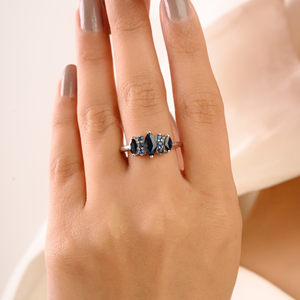 Bague de mariage ethnique artisanale en argent sterling 925 avec saphir bleu taille marquise de haute qualité et sertissage à griffes - Product Image 4