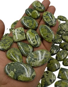 Jade Verde Natural de Rajasthan, Cabujón Ovalado Pulido, Gema Suelta con Juego de Color, Tamaño Libre, Lote al por Mayor para Fabricación de Joyas - Product Image 2