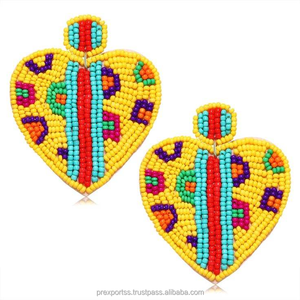 Boucles d'oreilles pendantes tendance motif fleur bohème en perles de rocaille, design alimentaire original, détail moutarde, style affirmé, pour soirée, cadeau mode - Product Image 2