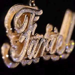 Pendentif de fête certifié en argent 925, double couche bicolore, avec initiale personnalisée en lettres hip-hop de luxe, entièrement sertie de moissanite - Product Image 5