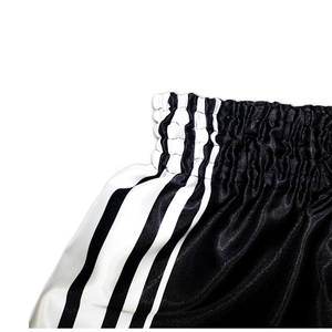 Shorts de Muay Thai confortables à taille élastique, couleur noir et blanc, pour le sport, les arts martiaux, l'entraînement au Muay Thai et au kickboxing - Product Image 3