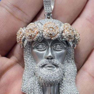 Colgante de Lujo Iced Out Personalizado con Firma, Moissanita Redonda de 12 Quilates, Plata de Ley VVS1, Cadena Hip Hop Bling - Product Image 1