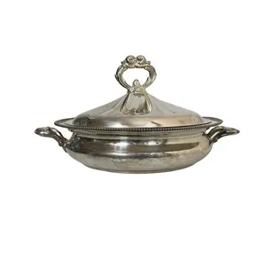 Cacerola Clásica de Acero Inoxidable Resistente a la Oxidación |   Utensilios de Cocina Duraderos, Antiadherentes e Higiénicos para Todo Tipo de Estufas, para Cocinar, Servir y Almacenar Alimentos - Product Image 1