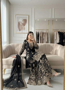 Ensemble haut, pantalon palazzo et dupatta en georgette à broderie RICH LOOK et travail de sequins de 5 mm, noir 83308 - Product Image 2