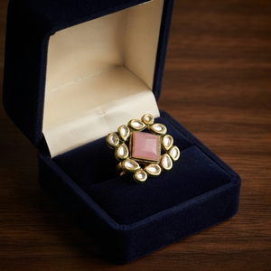 DIVYORO Anillo clásico de latón oxidado chapado en oro rosa para mujer - Product Image 3