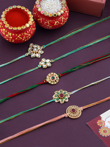 Elegante Joyería Tradicional Floral Kundan Rakhi Hecha a Mano con Hilo Ajustable para Hermano, Regalo Perfecto para Festividades Familiares - Product Image 2