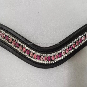 Banda de ceja de caballo de cuero genuino hecha a mano de excelente calidad personalizada con cadena de metal de cristales Rosas y blancos de 3 filas - Product Image 3