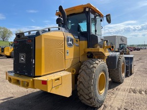 Cargadora de Ruedas 2022 544P 4WD X450849, Equipo Premium Listo para Exportación - Product Image 2