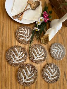 Posavasos de Cuentas Hechos a Mano, Posavasos Boho Farmhouse, Posavasos de Cuentas para Bebidas, Decoración Boho para Mesa de Comedor y Regalos - Product Image 1