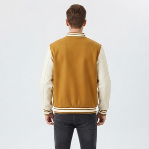 Chaqueta Varsity Personalizada al por Mayor para Hombre, Cuerpo de Lana, Mangas de Cuero PU, Chaqueta de Béisbol Letterman, Botones a Presión, Ribete Acanalado, Color Mostaza - Product Image 2