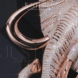 จี้รูปหน้าช้างประดับเพชรโมอิสซาไนต์แบบสั่งทำพิเศษ พร้อมหมายเลขของคุณ - Product Image 3