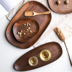 Service de vaisselle en bois luxueux pour dîner gastronomique, assiettes en bois pour buffet. - Product Image 1