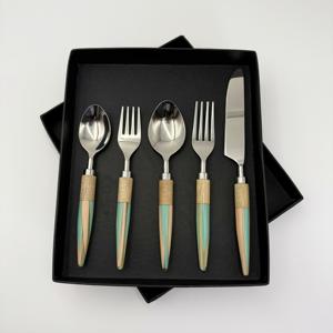 Juego de Cubiertos de Acero Inoxidable con Acabado Espejo y Mango de Resina para Hogar, Cocina y Restaurante a un Precio Razonable - Product Image 2