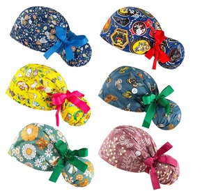 Gorro Quirúrgico Estampado Rosa Ajustable, Unisex, Accesorio de Uniforme Hospitalario, Tejido con Detección de Agujas - Product Image 4