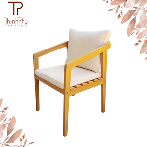 Fauteuil en bois ThinhPhu, dossier solide, coussin beige, design scandinave, mobilier d'extérieur, pieds coniques, siège confortable - Product Image 3