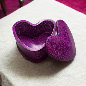 Boîte à bijoux en résine florale artisanale de luxe, organiseur décoratif pour bibelots, petite boîte à bijoux personnalisée en résine, cadeau - Product Image 1