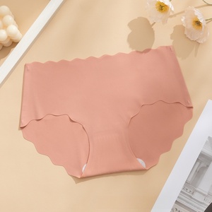 Braguitas sin costuras con borde ondulado para mujer, ropa interior suave y transpirable que no se ve, bragas diarias multicolor - Product Image 5