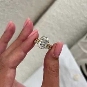 Bague de promesse en diamant taille radiant 3.01 carats VS1, cultivé en laboratoire, en or massif 14 carats, bijoux fins, bijoux de fiançailles haut de gamme pour elle - Product Image 1
