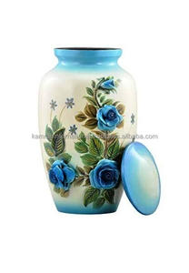 Urna Biodegradable Artesanal para Cenizas Humanas Flor en Relieve Suministros Funerarios - Product Image 4