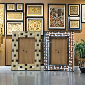 Cadre photo en mosaïque avec incrustation d'os et de résine moderne fait à la main de haute qualité pour décoration de table du fabricant indien - Product Image 3