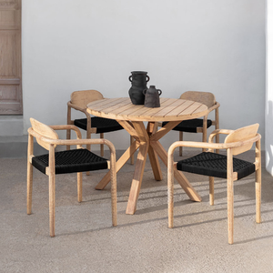 Collection de meubles de jardin en teck pour l'extérieur avec table à manger, conçue pour les villas de villégiature, les balcons et les cours. - Product Image 4