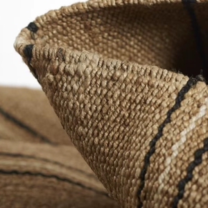 Tapis en jute naturel |   Tapis d'appoint à rayures en tissage plat |   Tapis de sol rustique style farmhouse bohème, anti-rides et anti-bactérien, pour salon - Product Image 4