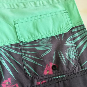 Shorts tendance pour hommes en polyester, personnalisables avec logo par sublimation, pour l'été, qualité supérieure à prix raisonnable. - Product Image 6