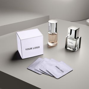 Compact Eau de Parfum Towelettes Aceite perfumado fresco para un uso conveniente en movimiento - Product Image 2