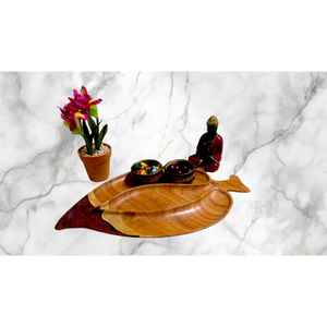 Plateau de service en bois d'acacia naturel en forme de feuille, plateau à collations et fruits pour tables à manger, avec motif végétal - Product Image 1