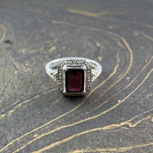 Dainty <b>Garnet</b> Fashion <b>Ring</b> 3.7 Grams Weight - Product Image 1