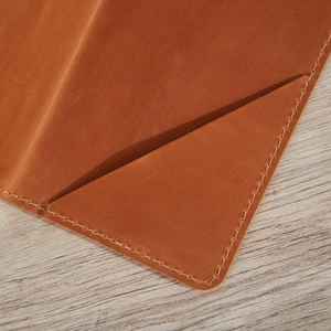 Tarjetero y Estuche para Cheques de Cuero Genuino Hecho a Mano de Lujo, Diseño Ligero Resistente al Agua para Uso Diario LBH-0243 - Product Image 2