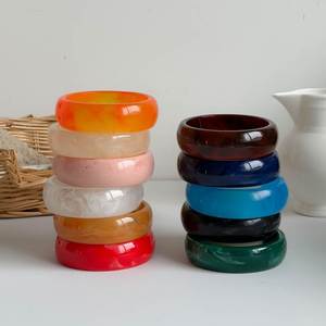 กำไลเรซิ่นดีไซน์ทันสมัยสไตล์มินิมอล งานแฮนด์เมดคุณภาพพรีเมียม - Product Image 2