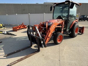 Tractor Compacto B2650 2014 Z253572 Equipo Premium Listo para Exportación - Product Image 4