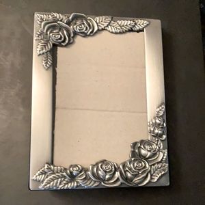 Premium Metal Photo <b>Frame</b> Elegant Decorative Display Accessory For Living Room Bedroom And Office - Product Image 1
