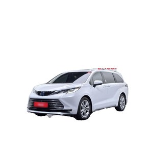 Toyota Sienna 2.5 Híbrida 2WD 2023, 16,922 km, Asientos de Cuero, Cámara Trasera, Volante a la Izquierda - Product Image 1