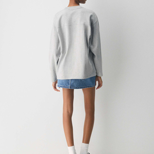 T-shirt en coton tricoté surdimensionné vintage de haute qualité à manches longues pour femme, personnalisable avec logo sur le devant, respirant, idéal pour l'été - Product Image 3