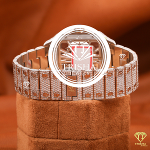 Reloj de Lujo con Diamantes Moissanite, Brazalete de Oro Blanco Totalmente Cubierto de Piedras y Reloj de Diseño Premium - Product Image 3