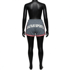 Shorts de sport pour femmes Premium en molleton de coton et polyester 280 GSM, gris, avec empiècements rayés et logo personnalisé - Product Image 2