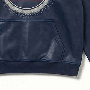 Sweat à capuche empilé enduit ONYX MALUZA Industries – Pullover streetwear premium, mode urbaine de luxe, édition noire - Product Image 2