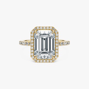 Anillo de compromiso de oro amarillo de 14 quilates con diamante cultivado en laboratorio de corte esmeralda de 4 quilates y halo pavé para mujer - Product Image 1