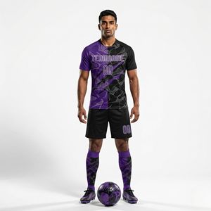 ชุดเสื้อฟุตบอลแบบซับลิเมชั่นสีม่วงและดำ ลายกราฟิก สำหรับทุกเพศ ระบายอากาศได้ดี แห้งเร็ว ผลิตจากโพลีเอสเตอร์ 100% - Product Image 1