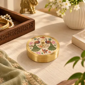 Elegante Caja de Latón para Joyas con Diseño Artístico de Pavo Real, para Guardar Joyas, Accesorios, Recuerdos y Decoración del Hogar - Product Image 1