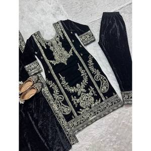 Conjunto de Traje de Diseñadora para Mujer con Bordado y Trabajo de Secuencia de Codificación - Product Image 4