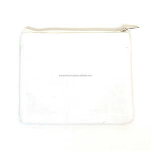 Bolsa de Cosméticos de Moda, Hecha a Mano, Multicolor, con Cuentas de Botox, Ecológica, Portátil, Duradera, con Cierre, Personalizable con Eslogan Divertido - Product Image 6